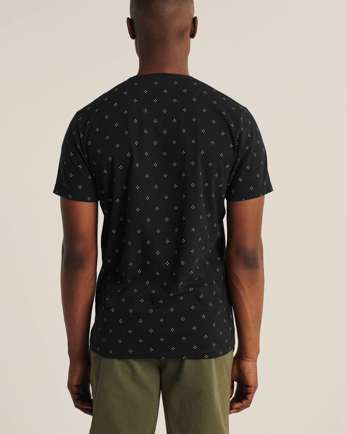 Черная футболка - мужская футболка Abercrombie & Fitch, L, L