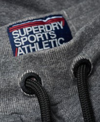 Спортивные шорты Superdry.