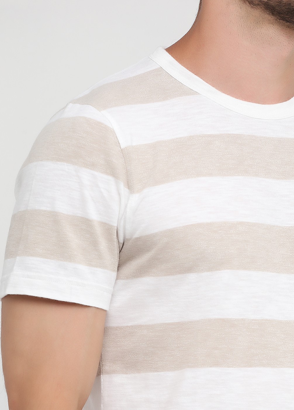Бежевая футболка - мужская футболка Abercrombie & Fitch, XL, XL